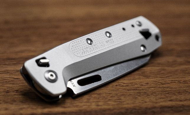 Нож-мультитул Leatherman Free K4x Silver