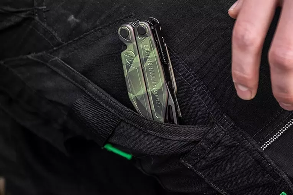 Мультитул Leatherman Charge Plus Camo Forest, синтетичний чохол