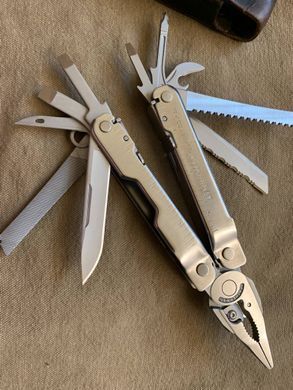 Мультитул Leatherman Super Tool 300, кожаный чехол, картонная коробка
