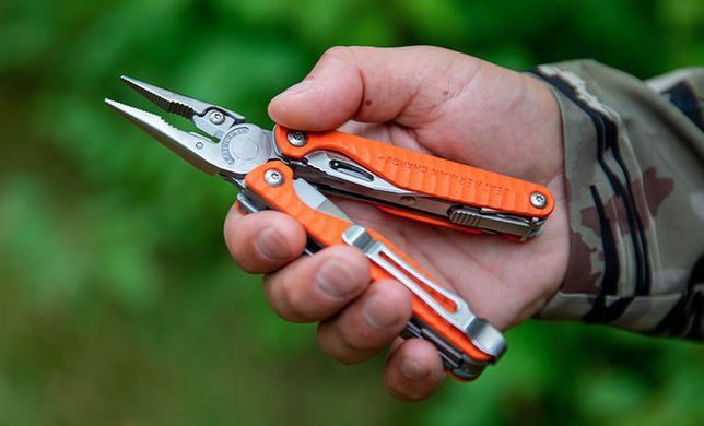Мультитул Leatherman Charge Plus Orange, синтетичний чохол