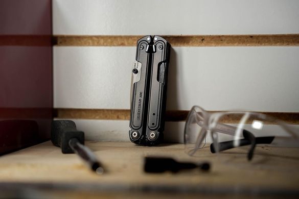Мультитул Leatherman ARC Obsidian, кожаный чехол