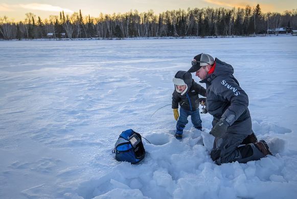 Ехолот-картплоттер Lowrance Hook2-4x GPS Bullet All Season Pack