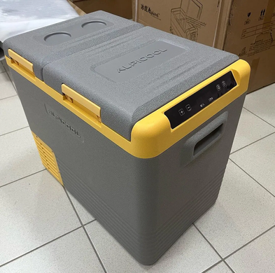 Компресорний автохолодильник Alpicool CLS55 двокамерний