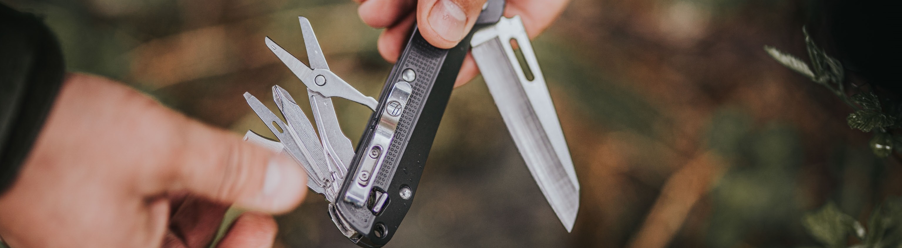 Портативний мультиінструмент Leatherman Free K4 з магнітною фіксацією