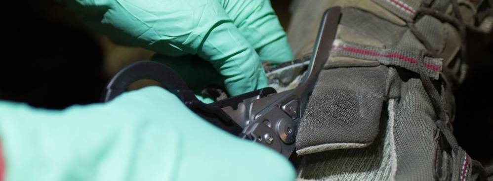 Многофункциональный инструмент Leatherman Raptor Rescue Black для экстренных случаев